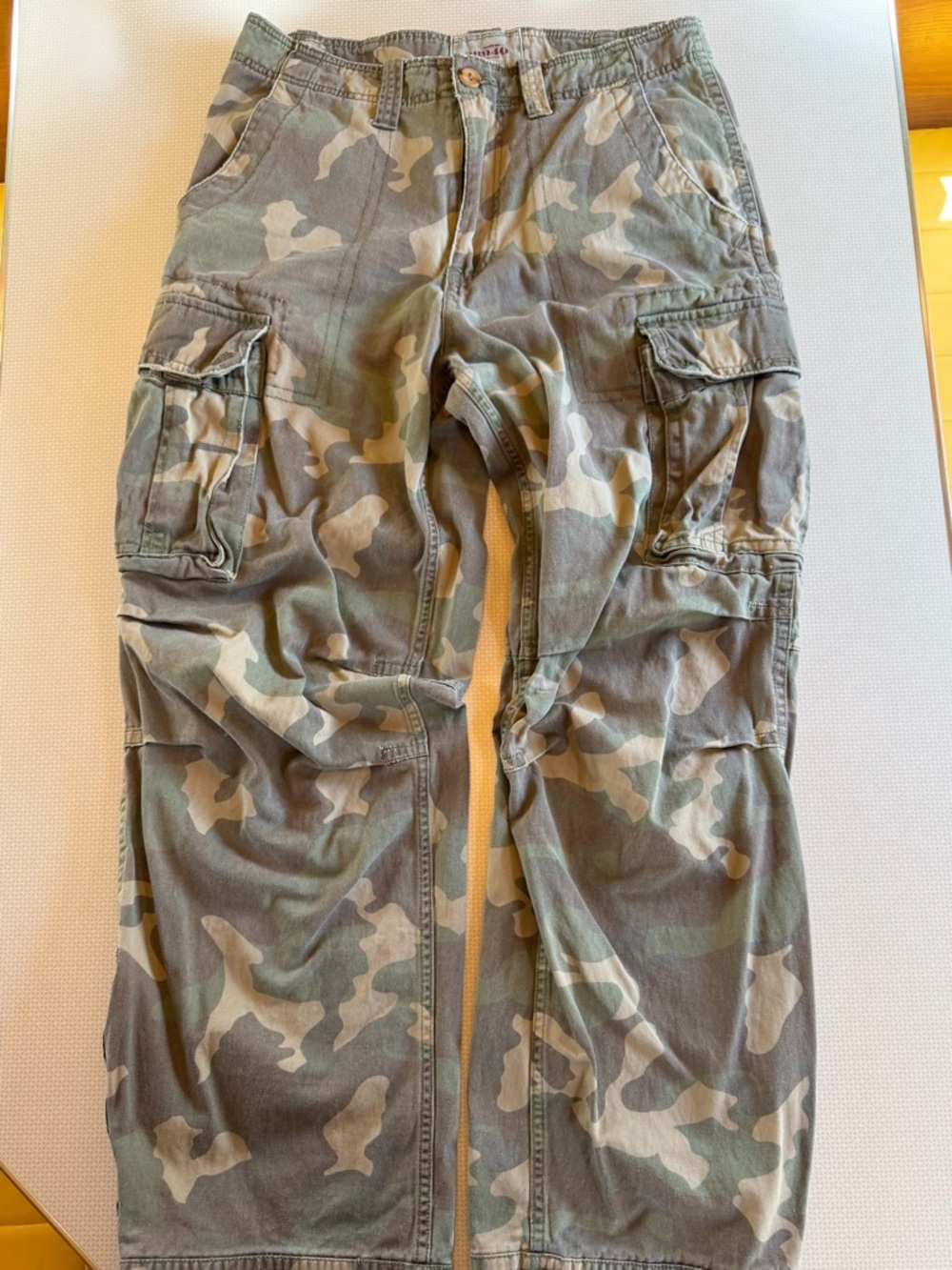 No Boundaries Camo Cargo Pants - Green & Tan